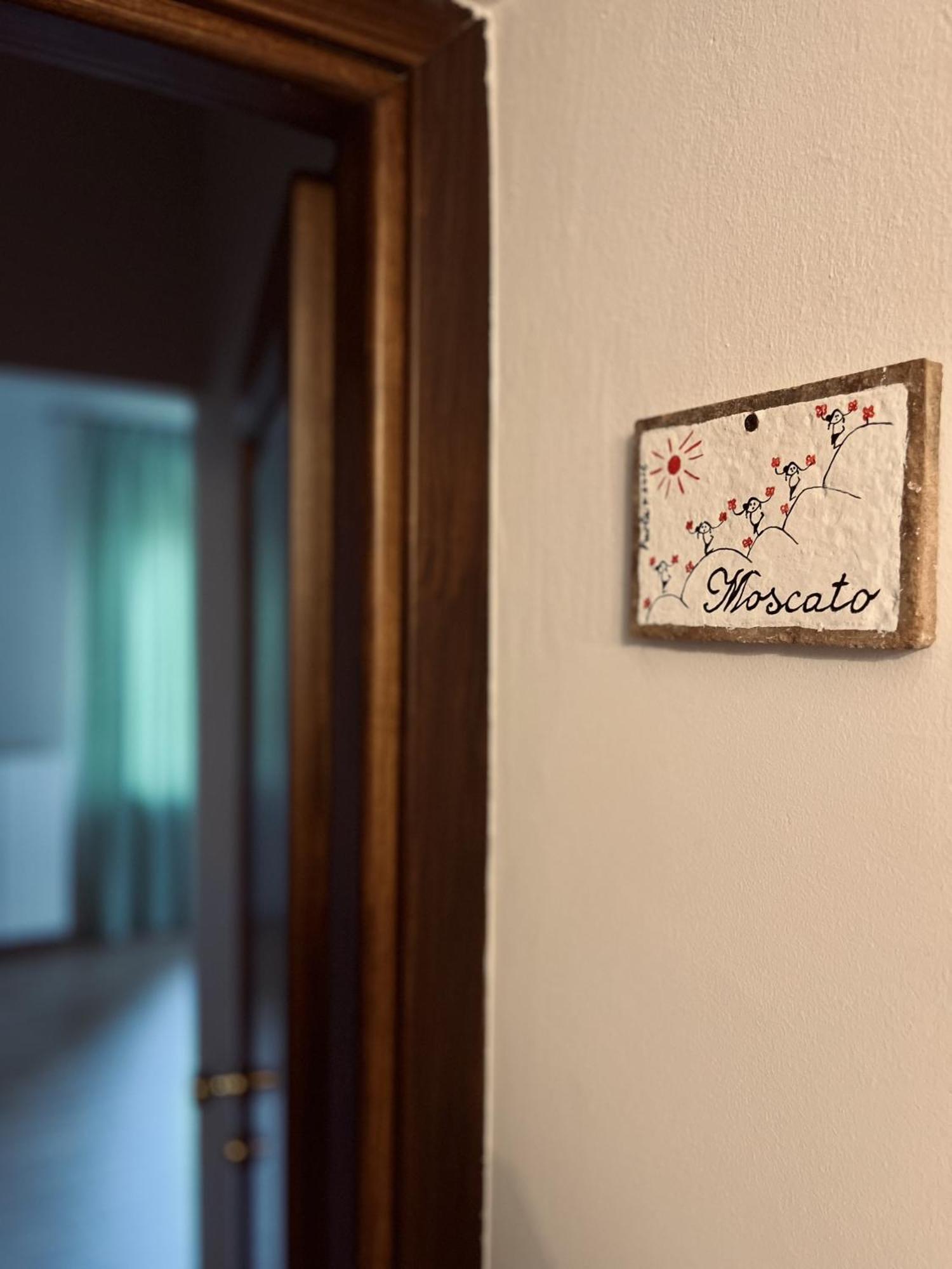 Casa Caimotta Hotel Neive Luaran gambar